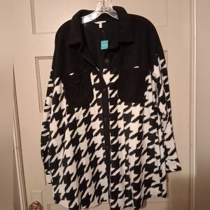 Maurices Black and White Houndstooth Top